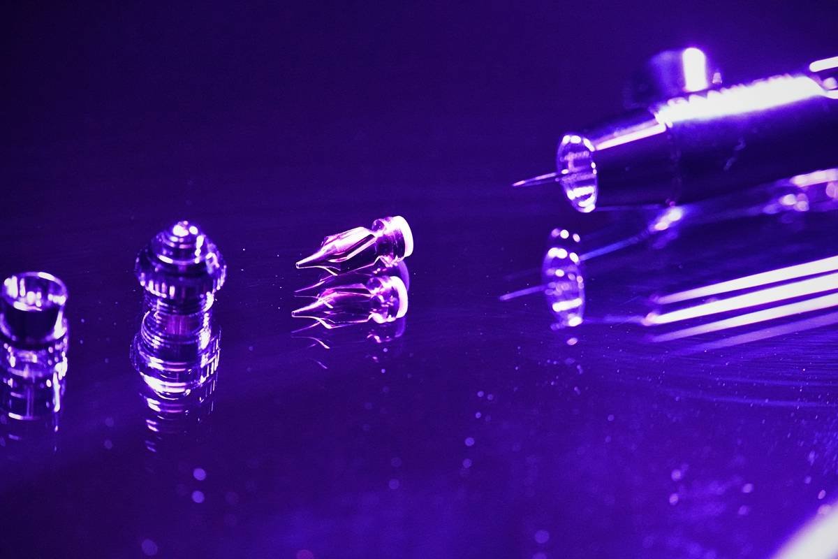 How to Make an Airbrush Cleaner DIY That Actually Works (Without Ruining Your Kit)