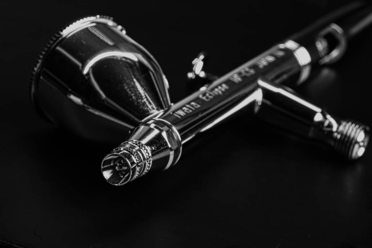 Why Your Airbrush Keeps Clogging (And Why Airbrush Cleaner Vallejo Might Be the Real MVP)